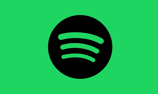 I made a Spotify music playlist dedicated to moving out